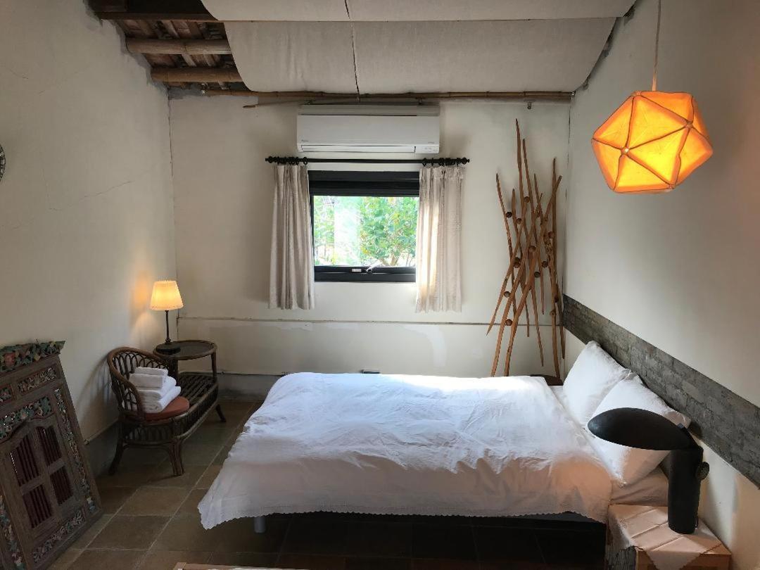 香蕉與黑膠 Yellow And Black Guest House Mei-nung Exterior foto